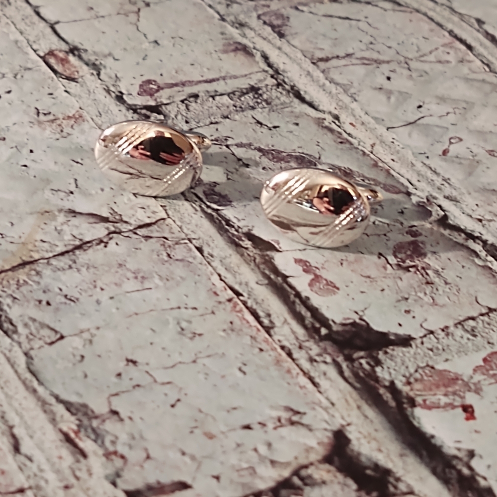 Vintage men's cuff links